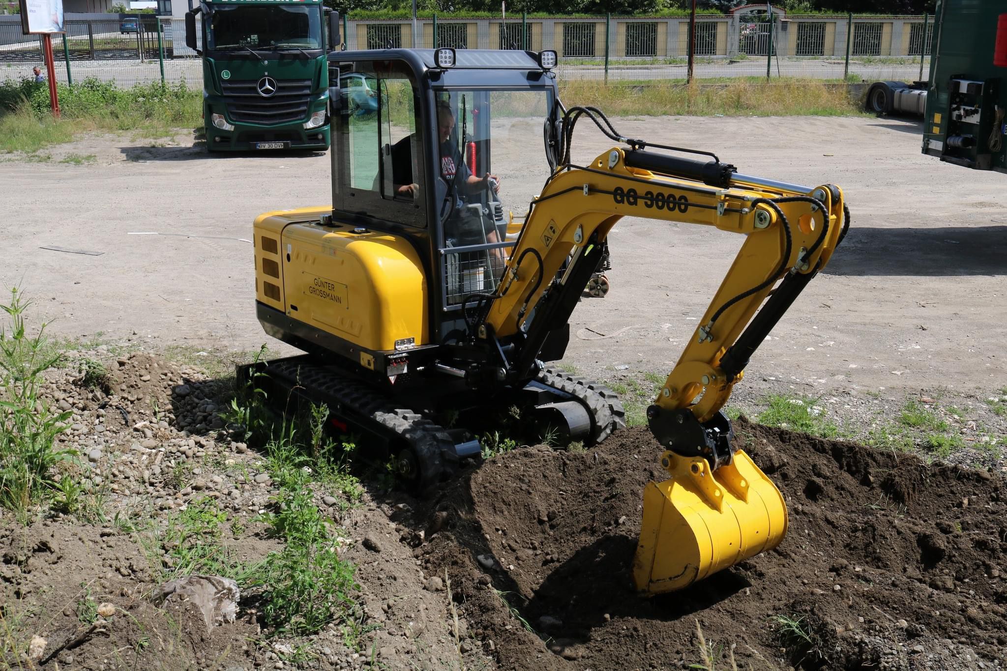 WhatsApp Image 2024-11-08 at 20.23.10