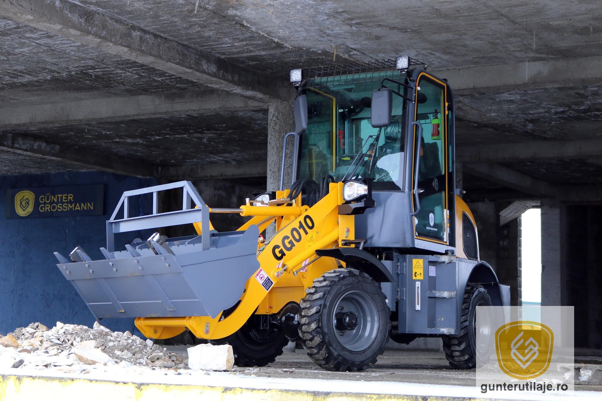 WhatsApp Image 2024-11-08 at 20.37.37